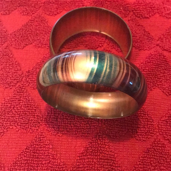 Bracelets - Picture 3 of 5